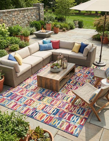 Easy-Clean Modern Indoor / Outdoor Rug