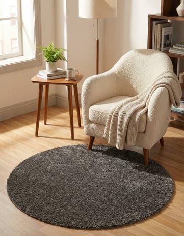 3' 3 x 3' 3 Soft Solid Shag Round Rug