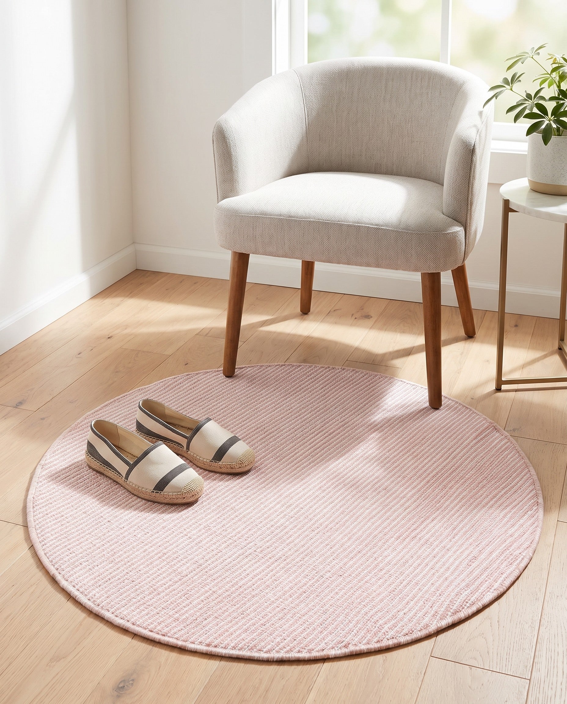 3' 3 x 3' 3 Easy-Clean Jill Zarin Palm Springs Indoor / Outdoor Round Rug