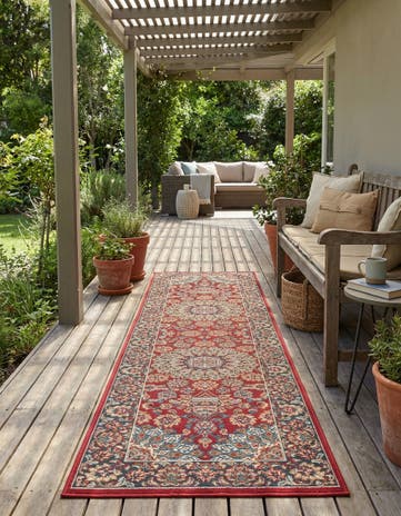 2' x 8' Easy-Clean Traditional Indoor / Outdoor Runner Rug