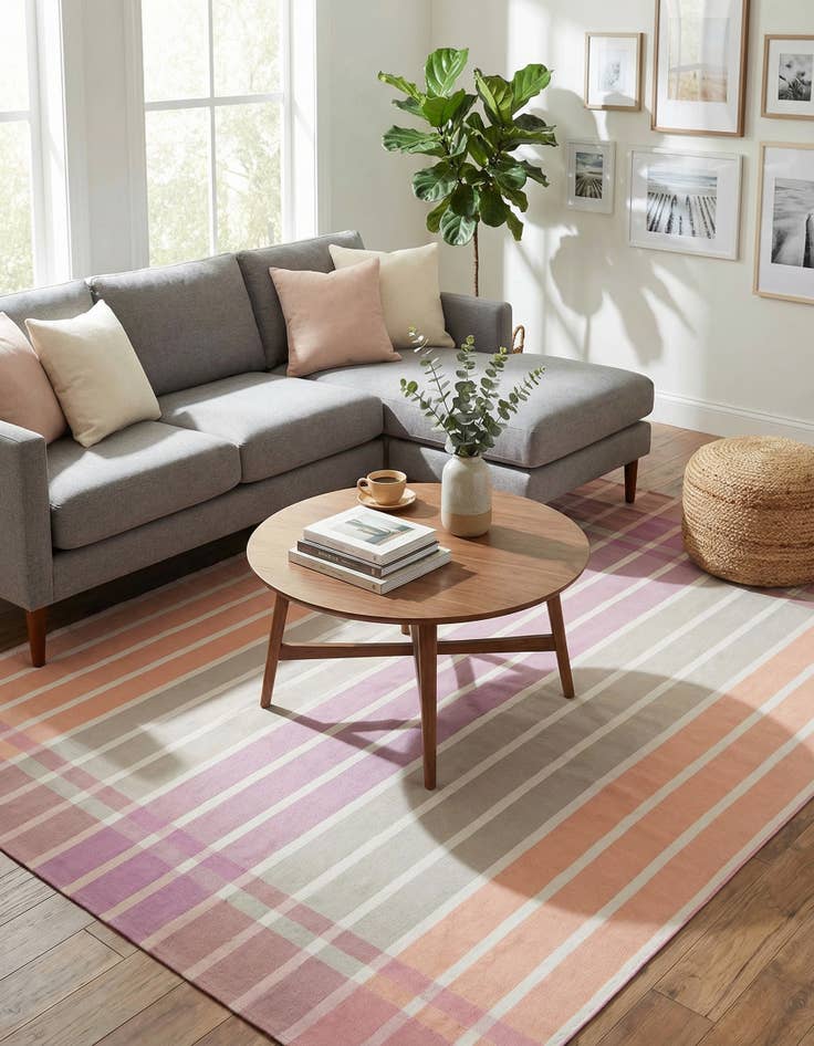 Detail image of 9' x 12' Easy-Clean Striped Indoor / Outdoor Rug