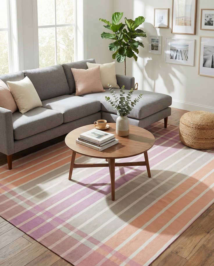 Detail image of 9' x 12' Easy-Clean Striped Indoor / Outdoor Rug