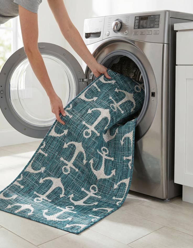 Detail image of 2' x 6'  Washable Coastal Indoor / Outdoor Runner Rug