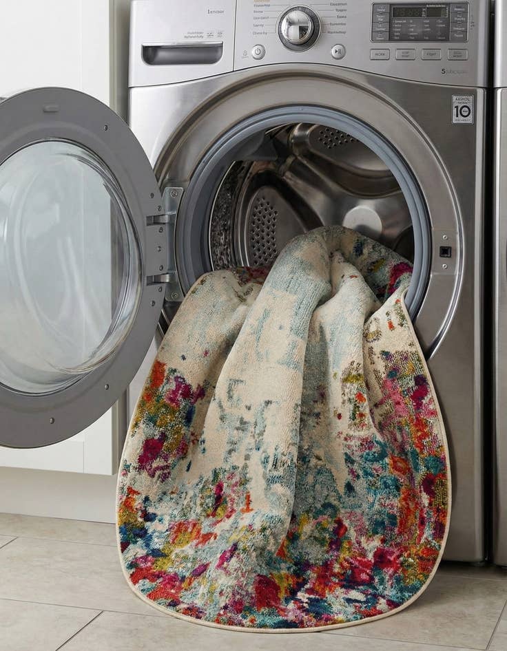 Detail image of 5' x 8'  Washable Spectrum Oval Rug