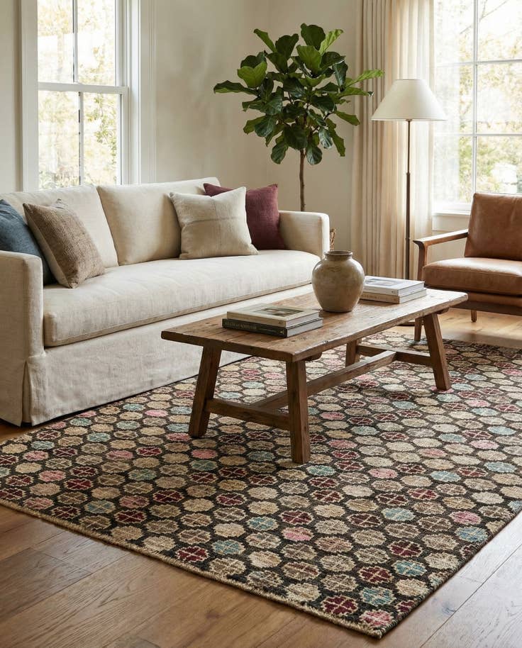 Detail image of 4' 10 x 7' 9 Hand Knotted Darya Wool Rug