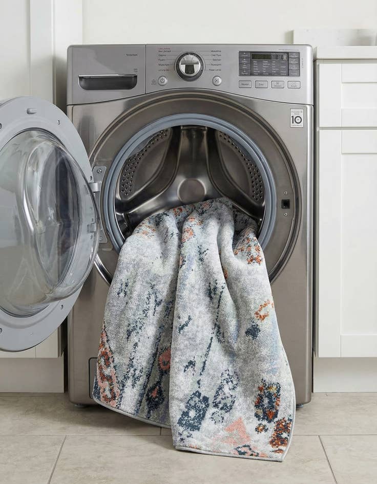 Detail image of  4' x 6' Kamala Washable Rug