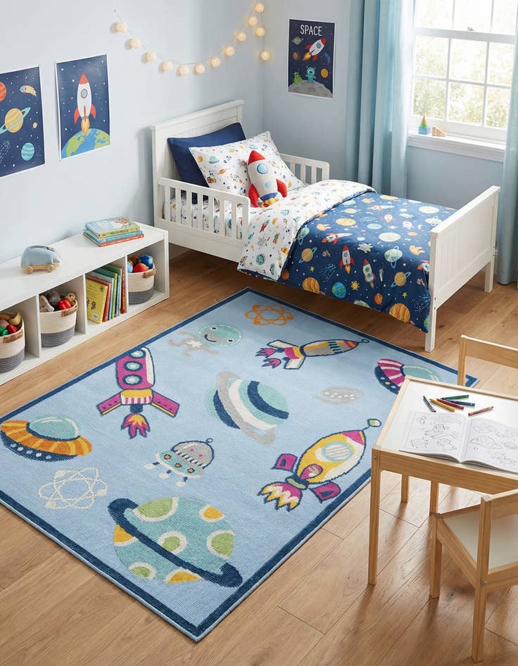Detail image of 5' 3 x 7' 7 Easy-Clean Indoor / Outdoor Rug