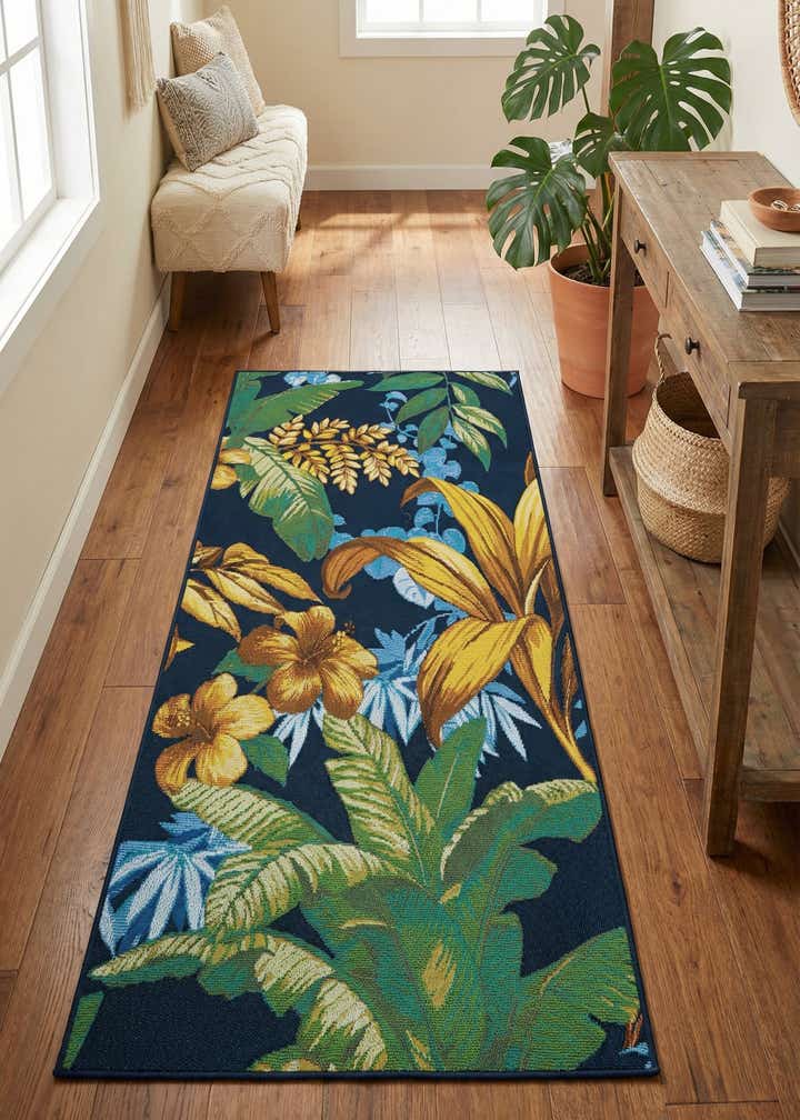 2' 7 x 5' 3 Easy-Clean Botanical Indoor / Outdoor Runner Rug