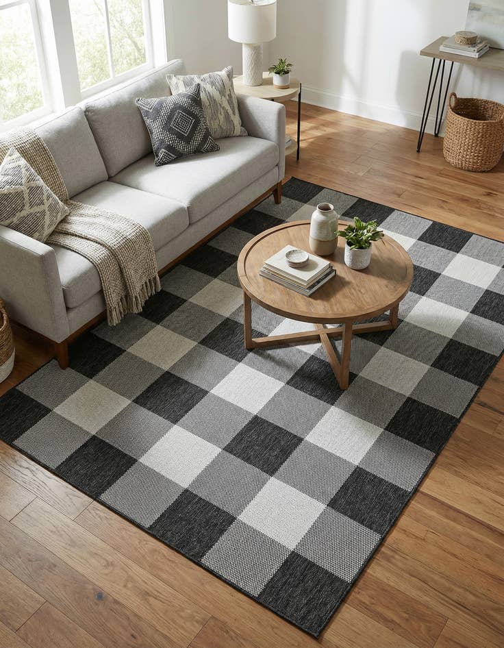 Detail image of  5' 3 x 8'  Washable Checkered Indoor / Outdoor Rug