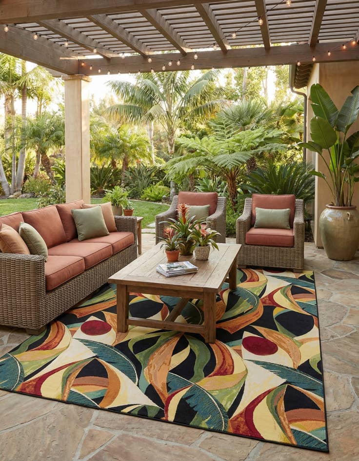 Detail image of 10' x 14'  Washable Botanical Indoor / Outdoor Rug