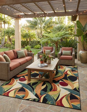 Easy-Clean Botanical Indoor / Outdoor Rug