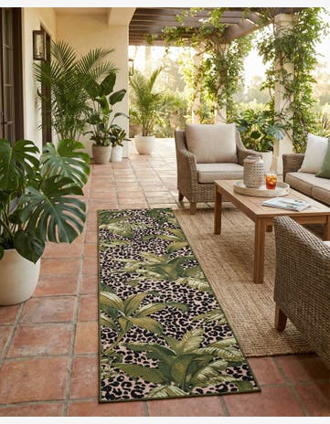 2' 7 x 11' Easy-Clean Botanical Indoor / Outdoor Runner Rug