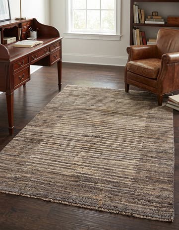 4' 3 x 6' Hand Knotted Darya Wool Rug