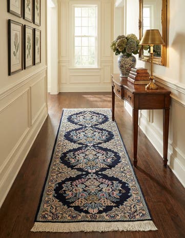 2' 2 x 6' 8 Nain Runner Rug