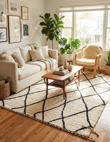 5' 3 x 7' 3 Hand Knotted Moroccan Wool Rug