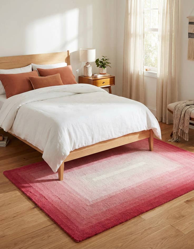 Detail image of  4' 1 x 6' 1 Ombre Wool Rug