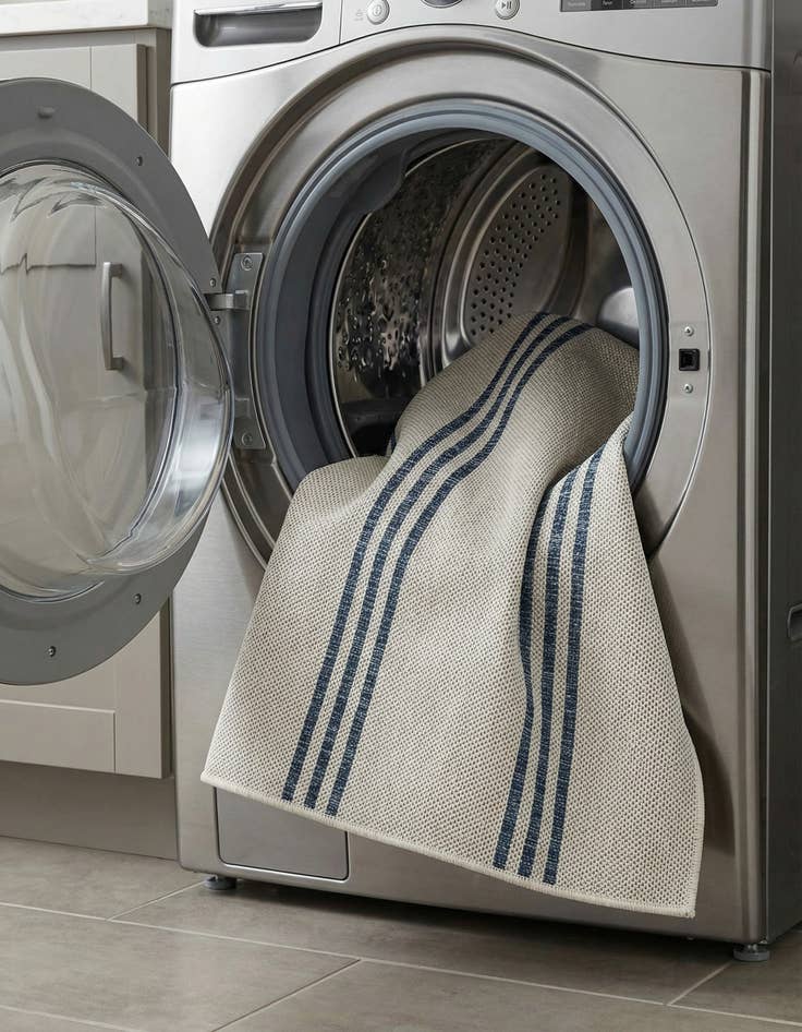 Detail image of 3' x 5' 3  Washable Jill Zarin Anguilla Indoor / Outdoor Rug