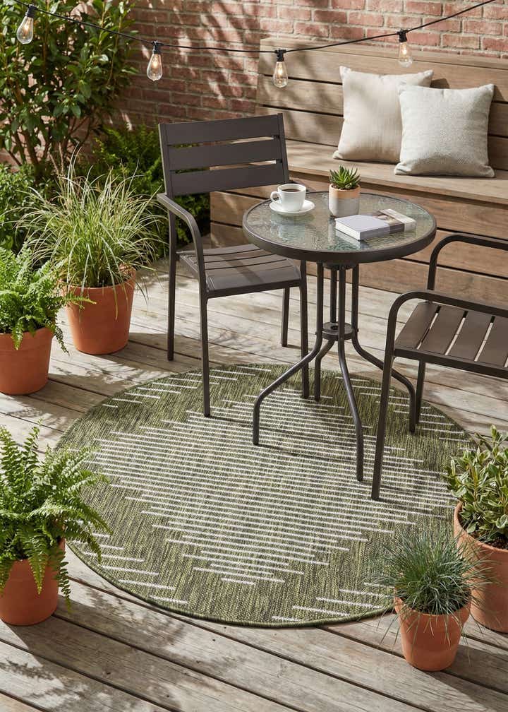 4' x 4' Easy-Clean Modern Indoor / Outdoor Round Rug