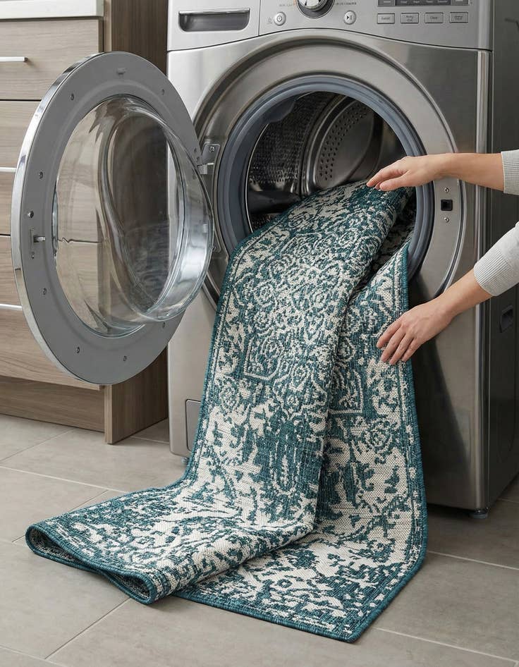 Detail image of 2' x 6'  Washable Jill Zarin Dubai Indoor / Outdoor Runner Rug