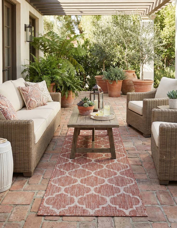 Detail image of 2' x 8' Easy-Clean Trellis Indoor / Outdoor Runner Rug