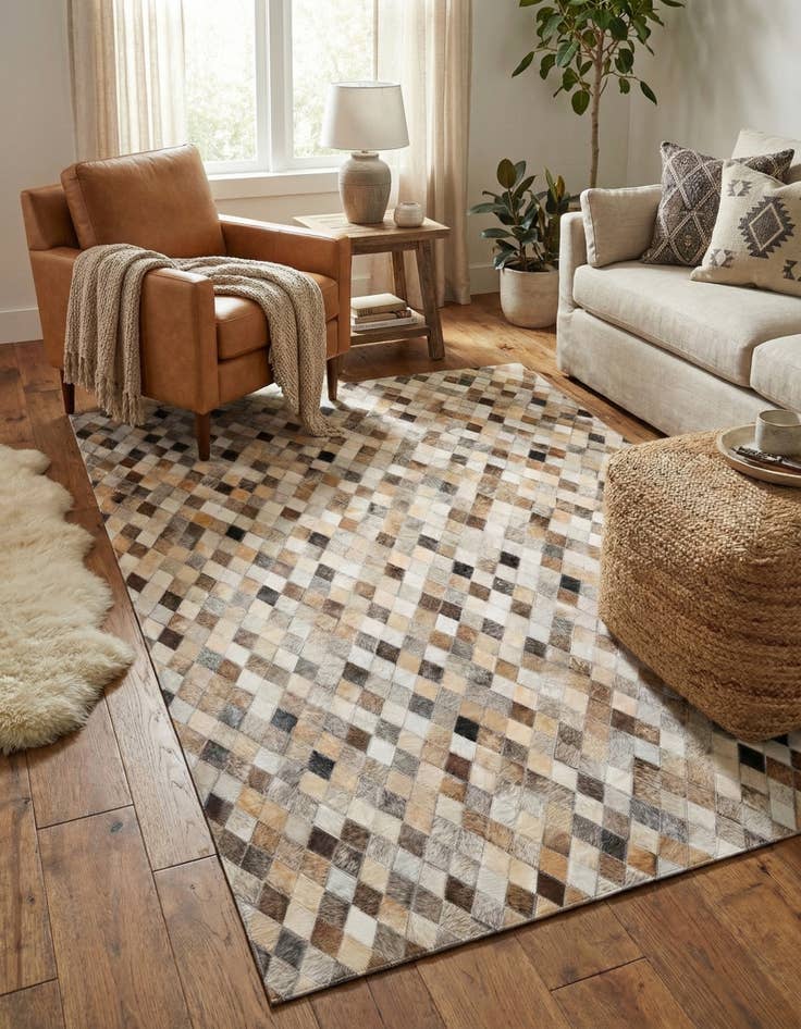 Detail image of 4' 1 x 5' 11 Cowhide Stocks Rug