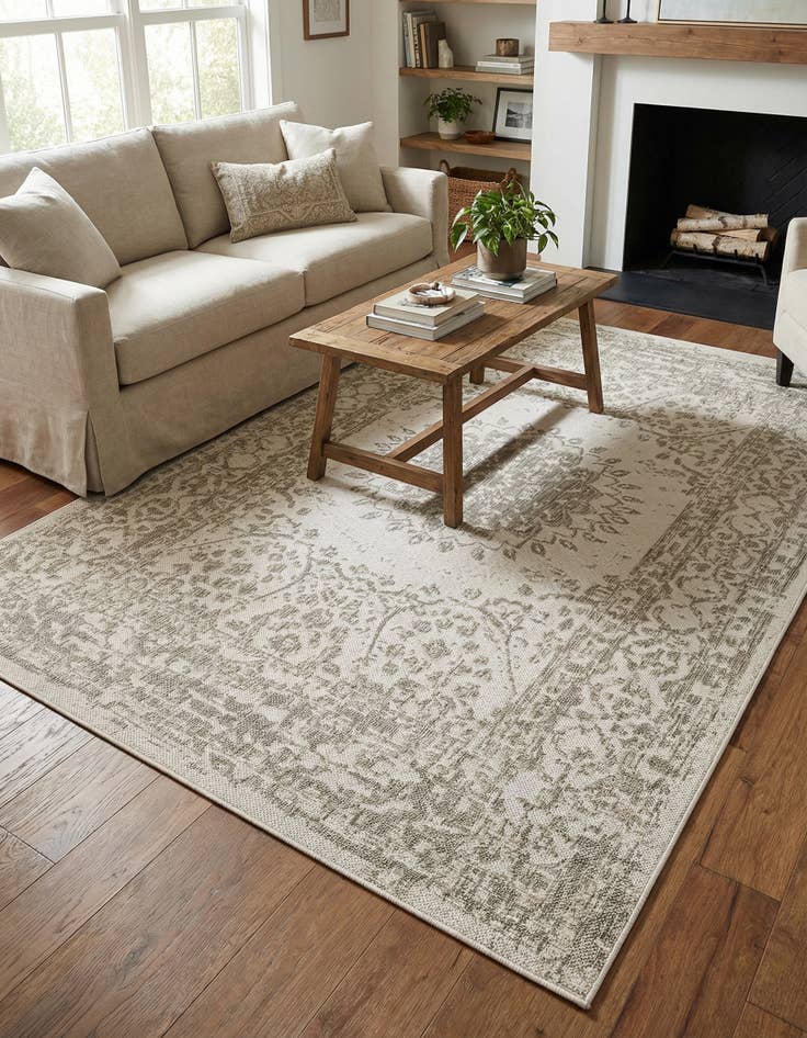 Detail image of 5' 3 x 8'  Washable Traditional Indoor / Outdoor Rug