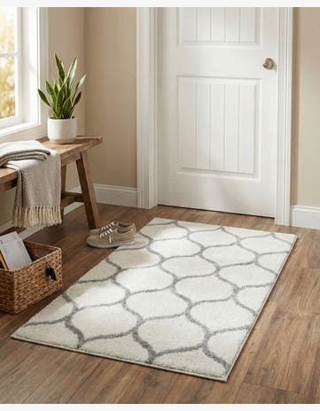 Ivory Trellis Frieze Rug
