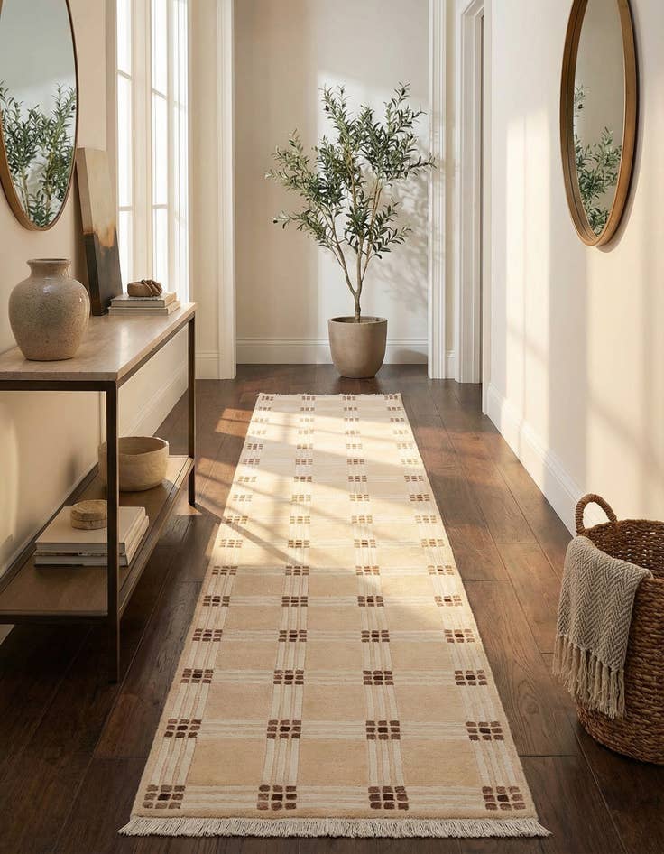 Detail image of 2' 7 x 12' 10  Hand Knotted Darya Wool Runner Rug