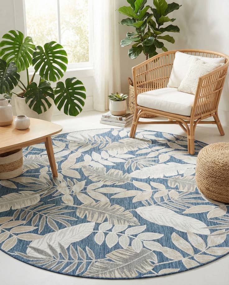 Detail image of 8' 2 x 8' 2 Easy-Clean Botanical Indoor / Outdoor Round Rug