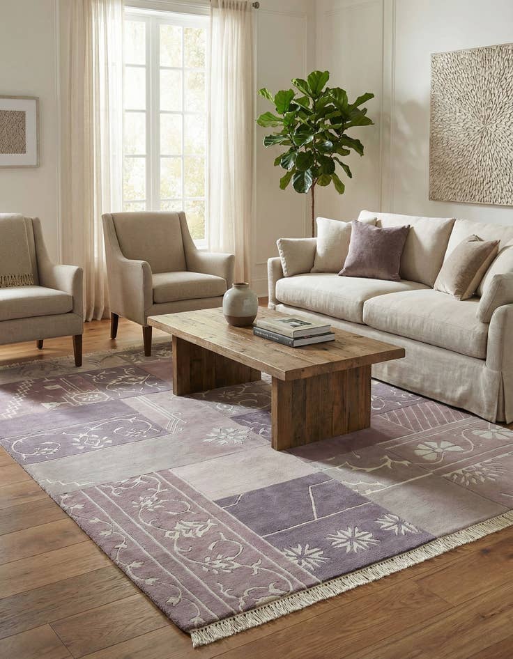 Detail image of 4' 7 x 6' 9  Hand Knotted Darya Wool Rug