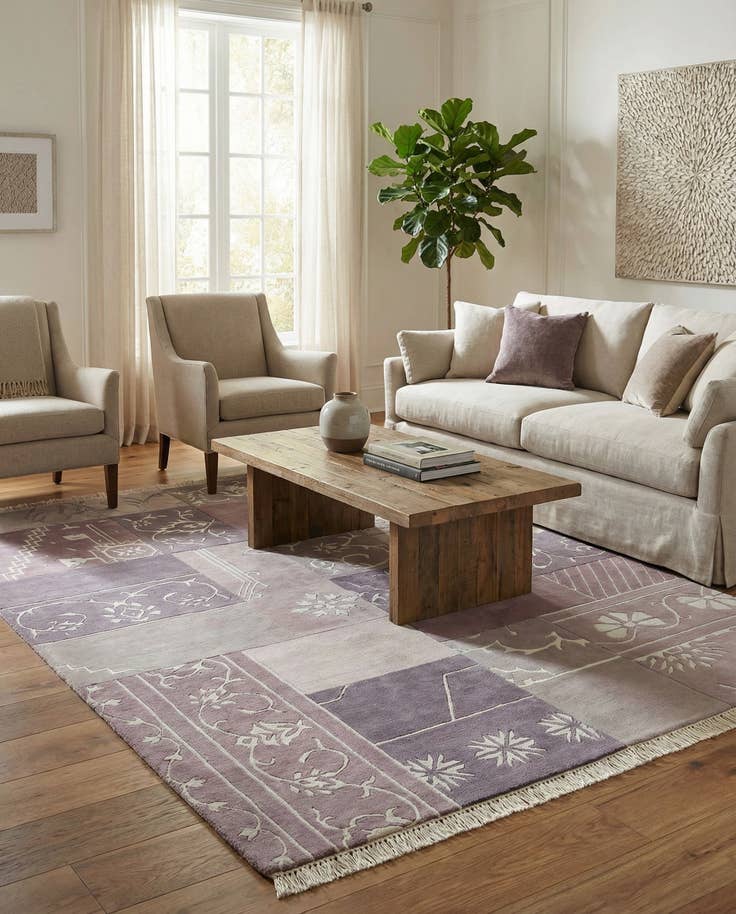 Detail image of 4' 7 x 6' 9 Hand Knotted Darya Wool Rug
