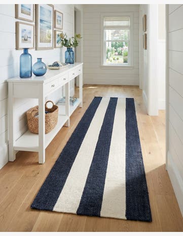 2' 7 x 10' Hand Woven Jill Zarin Hamptons Runner Rug