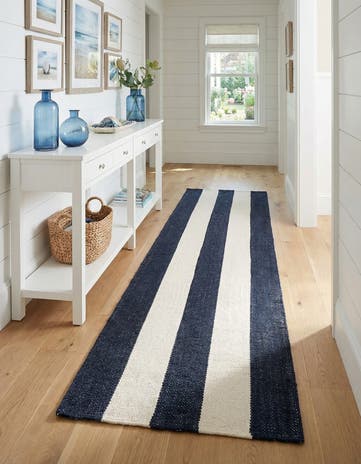 2' 7 x 10' Hand Woven Jill Zarin Hamptons Runner Rug