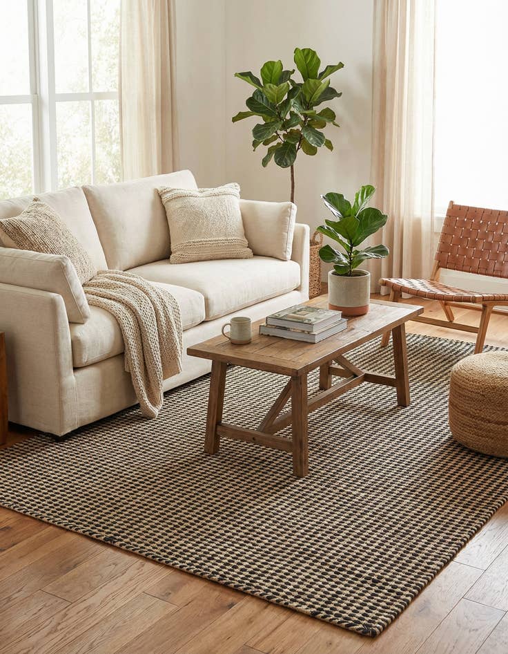 Detail image of 5' 1 x 8'  Hand Woven Laurel Handwoven Jute Rug