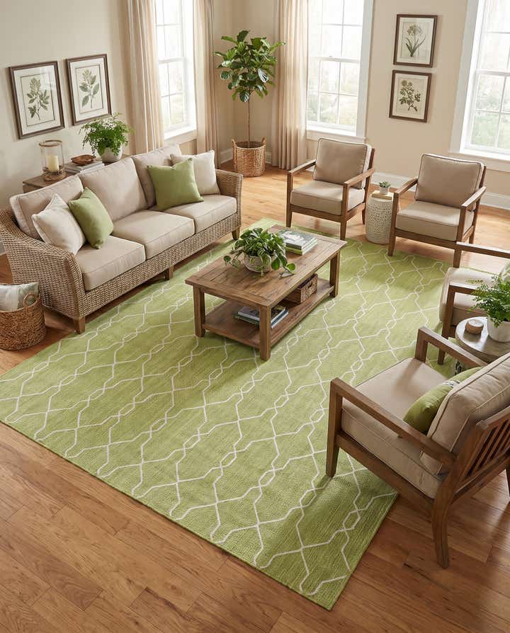 7' 10 x 11' Easy-Clean Trellis Indoor / Outdoor Rug