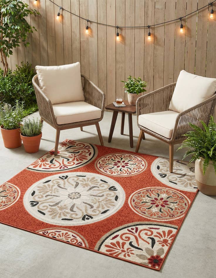Detail image of 5' 3 x 5' 3  Washable Modern Indoor / Outdoor Square Rug