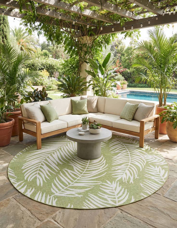 Detail image of 12' x 12'  Washable Botanical Indoor / Outdoor Round Rug