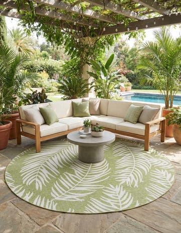 12' x 12' Easy-Clean Botanical Indoor / Outdoor Round Rug