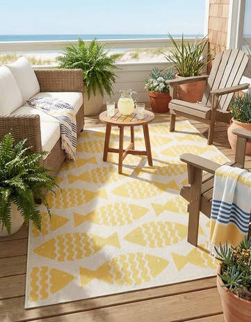 6' 1 x 9' Easy-Clean Coastal Indoor / Outdoor Rug
