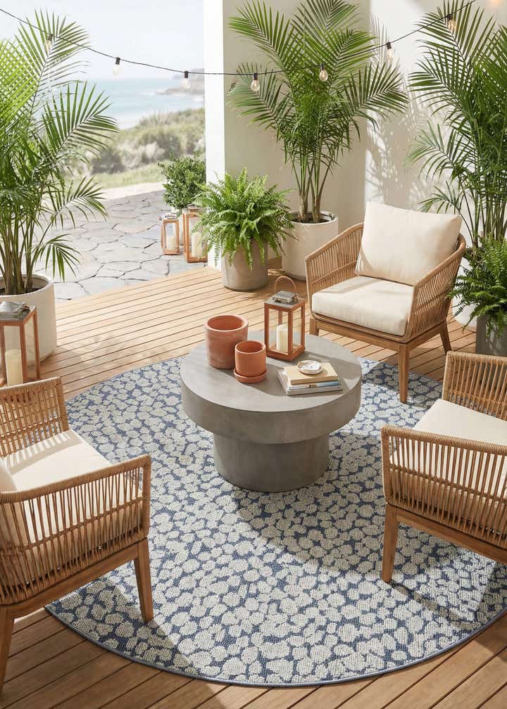 7' 10 x 7' 10 Easy-Clean Safari Indoor / Outdoor Round Rug