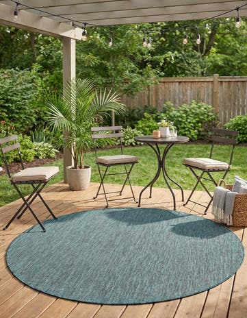 7' 10 x 7' 10 Easy-Clean Solid Indoor / Outdoor Round Rug
