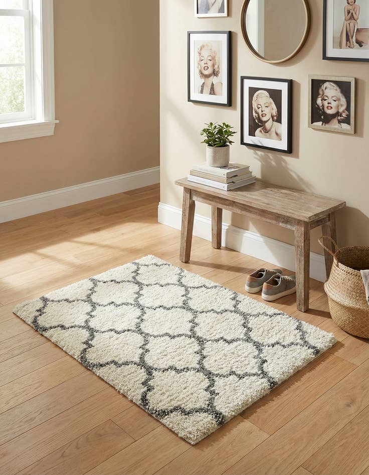 Detail image of 2' x 3'  Marilyn Monroe™ Glam Deco Rug