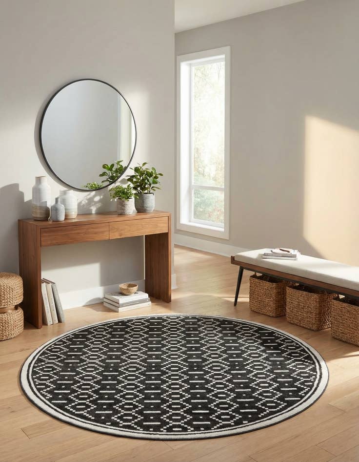 Detail image of 10' x 10' Oslo Round Rug