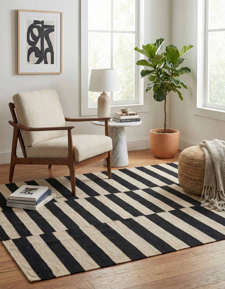 Detail image of 3' 6 x 4' 9  Hand Woven Kilim Modern Wool Rug