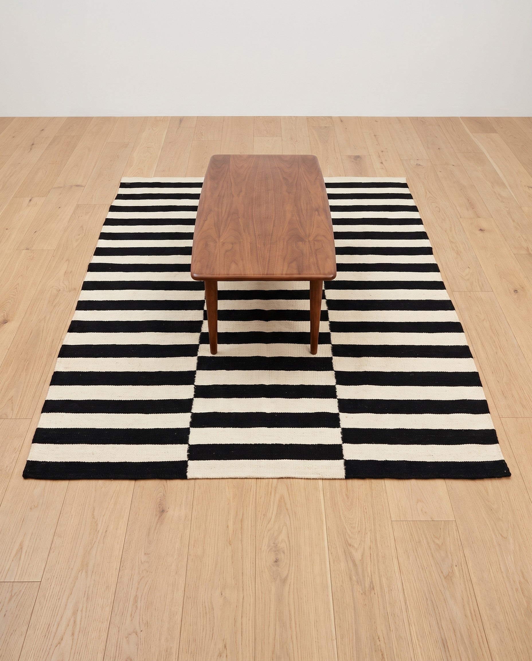 4' 3 x 6' Hand Woven Kilim Modern Wool Rug