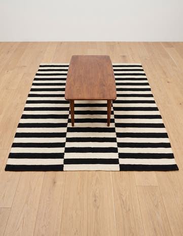 4' 3 x 6' Hand Woven Kilim Modern Wool Rug