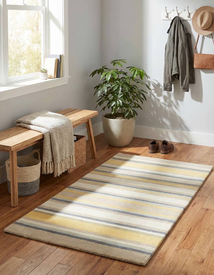 Detail image of 2' 9 x 4' 10 Luna Wool Rug