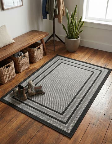 3' 3 x 5' Easy-Clean Border Indoor / Outdoor Rug