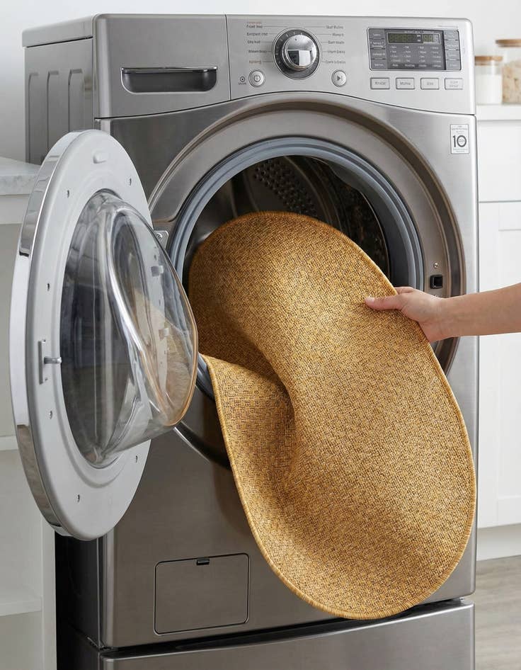 Detail image of 2' x 3'  Washable Solid Indoor / Outdoor Oval Rug