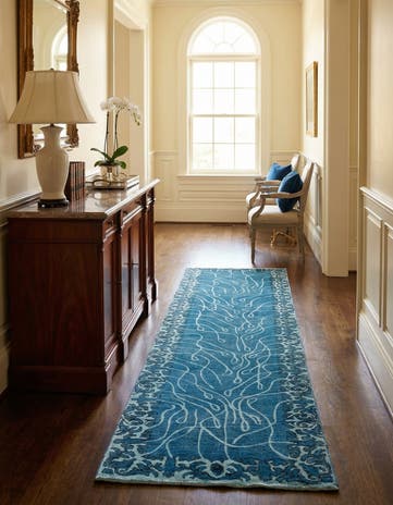 2' 6 x 7' 5 Vintage Royal Runner Rug